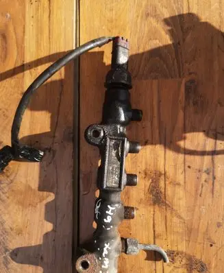 Ford Focus C-MAX Fuel main line pipe 9654592880