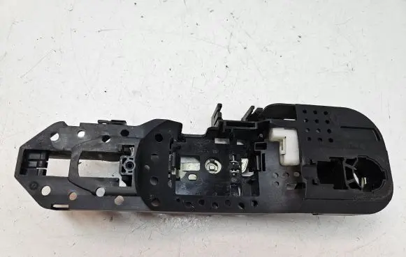 Front door exterior handle/bracket