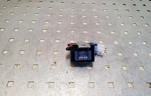 Mitsubishi Pajero Other devices MB649187