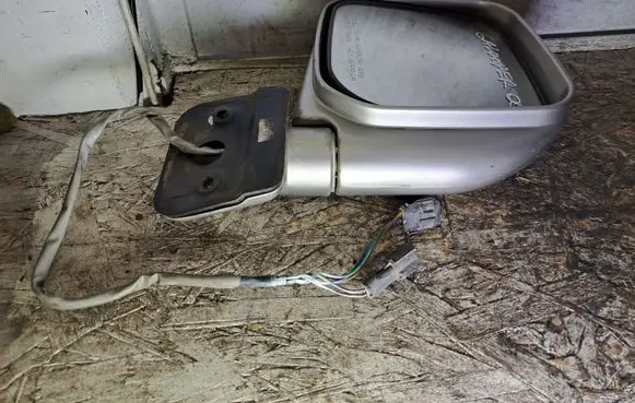 Hyundai Galloper Front door electric wing mirror E13014008 014008 E13020042