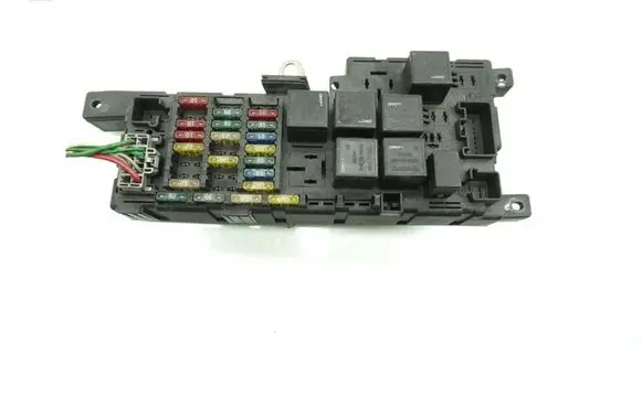 Volvo S80 Fuse box set 518828108