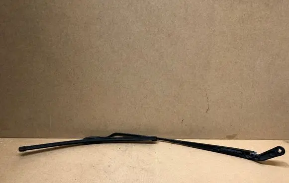 Audi A3 S3 8L Front wiper blade arm 8L1955408A