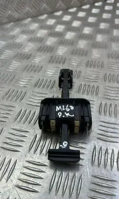 BMW 5 F10 F11 Front door check strap stopper 7182005