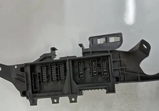 Mercedes-Benz ML W164 Fuse box set A1645402372 YAP2723706