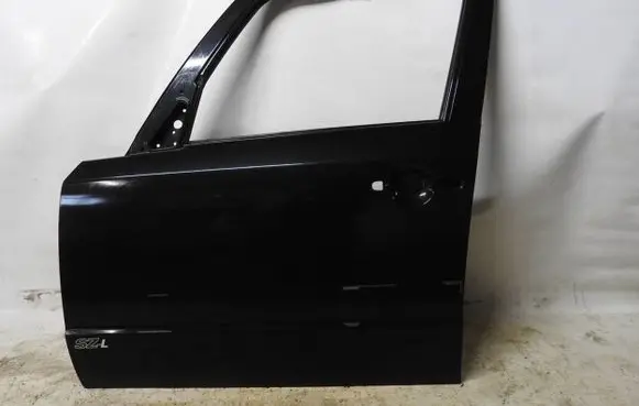 Suzuki SX4 Front door