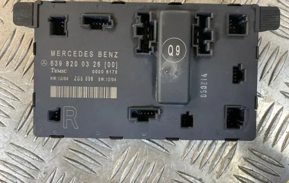 Mercedes-Benz Vito Viano W639 Door control unit/module 6398200326 00006170 ZGS006