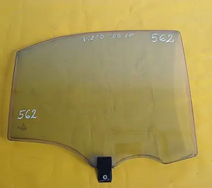 Mercedes-Benz S W220 Rear door window glass