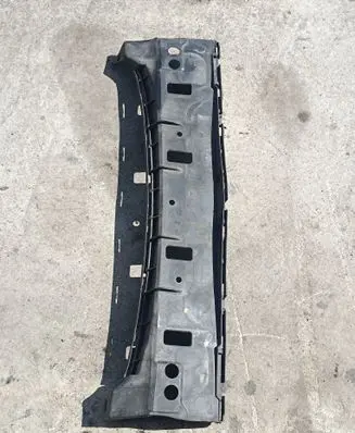 Mercedes-Benz E W211 Front bumper mounting bracket A2118800752