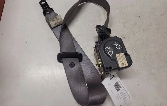 BMW X5 E53 Front seatbelt S2825897410