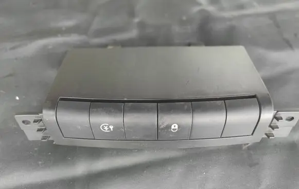 Peugeot 207 A set of switches 965437407