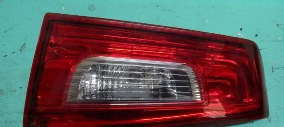 Mitsubishi ASX Tailgate rear/tail lights