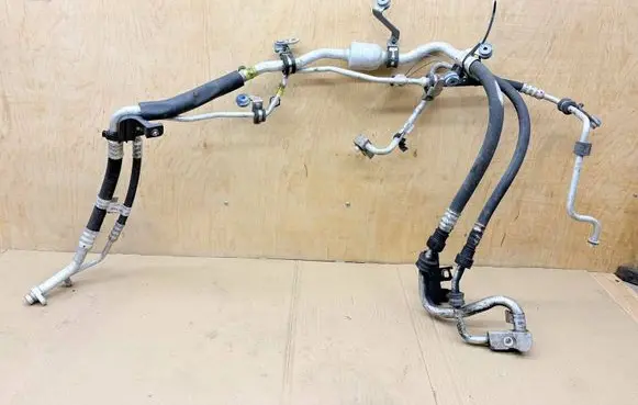 Fiat 500L Air conditioning (A/C) pipe/hose 51917379