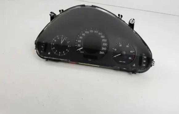 Mercedes-Benz E W211 Speedometer (instrument cluster) A2115408747
