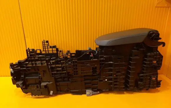Land Rover Range Rover Sport L494 Center console