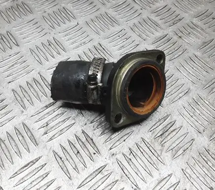 Ford Focus Thermostat/thermostat housing