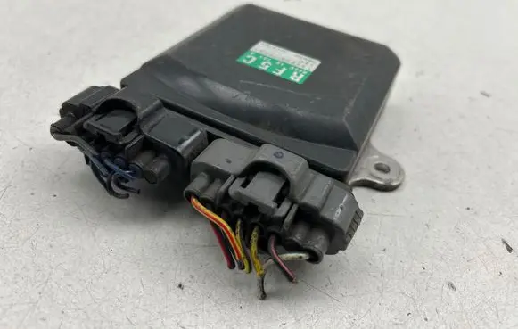 Mazda 6 Fuel injection control unit/module RF5C18701A 1310001241