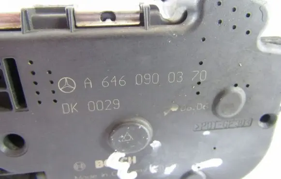 Mercedes-Benz E W211 Electric throttle body valve BOSCH
