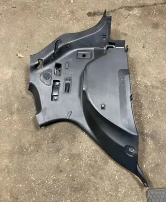 Hyundai Santa Fe Trunk/boot lower side trim panel 857402W800