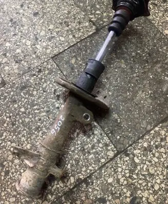 Honda CR-V Front shock absorber/damper