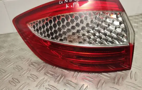 Ford Mondeo MK IV Rear/tail lights 7S7113405B