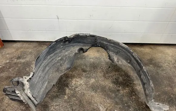 Toyota Yaris Front wheel arch liner splash guards