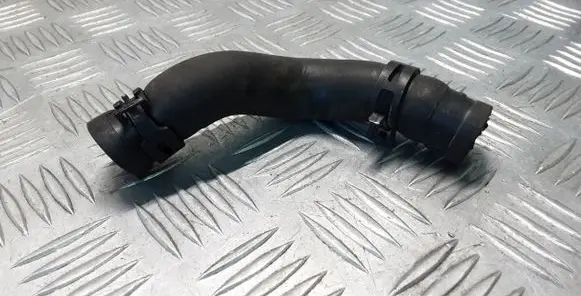 Nissan Qashqai Engine coolant pipe/hose