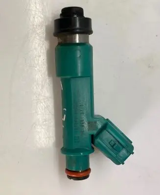 Toyota Camry Fuel injector 232500H030 014082828 8hliu