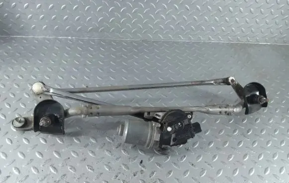 Suzuki Swift III Front wiper linkage and motor 3811052R00 1593008120 3810052R00