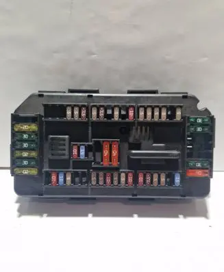 BMW 3 F30 F35 F31 Fuse module 933787901 19451000001 18102014
