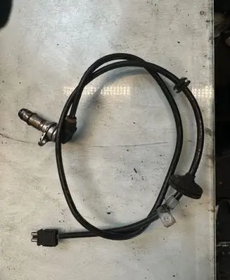 Mercedes-Benz E W124 ABS rear brake sensor 0265002079