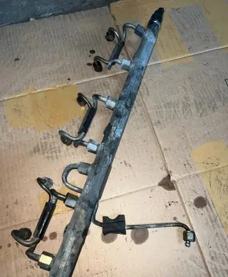 BMW 5 E39 Fuel main line pipe 0445216002