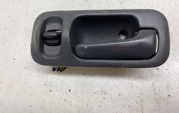 Honda CR-V Front door interior handle