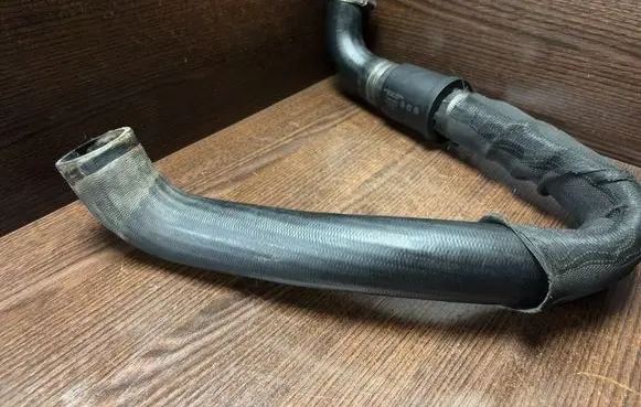 Ford Tourneo Custom Intercooler hose/pipe BK216C646AC