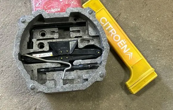 Citroen C5 Tool set 9681838180 244496