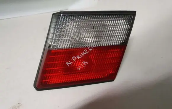 Nissan Primera Tailgate rear/tail lights