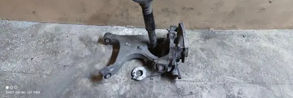 Audi Q5 SQ5 Rear wheel hub spindle/knuckle 8R0505431