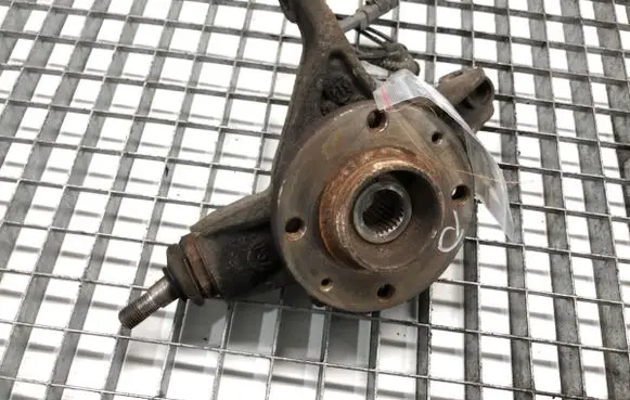 Peugeot 308 SW Front wheel hub spindle knuckle