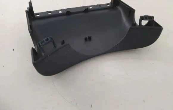 Volvo V70 Steering wheel column trim 8648402