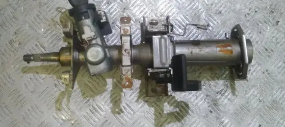 Nissan Primera Steering wheel axle