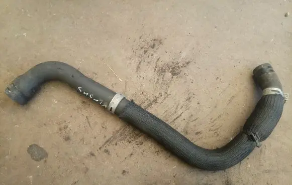 Nissan Qashqai Engine coolant pipe/hose