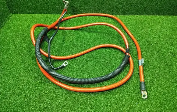 Positive cable (battery)