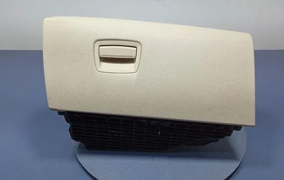 BMW 5 F10 F11 Glove box 9173907