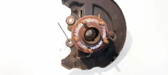 Ford Focus Front wheel hub av613k171