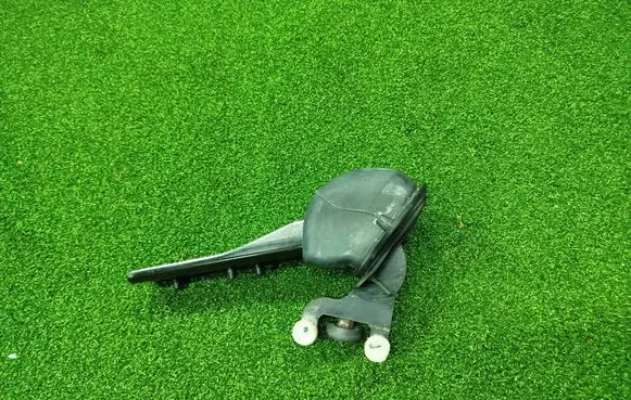 Renault Master III Sliding door middle roller runner 777640623R