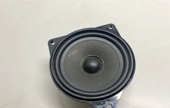 BMW 1 E81 E87 Subwoofer speaker 18820010
