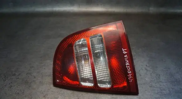 Skoda Octavia Mk1 (1U) Rear/tail lights