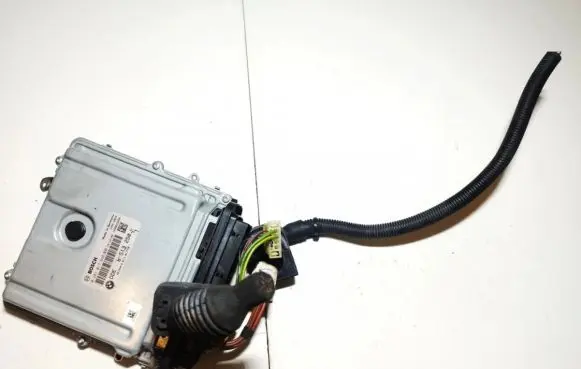 BMW 5 GT F07 Engine control unit/module 851325001 0281017648