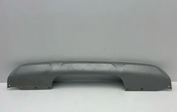 Rear bumper trim bar molding