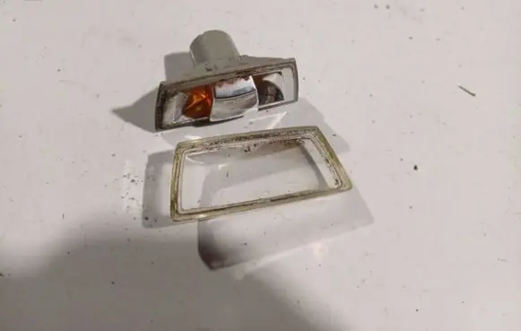 Opel Insignia A Front fender indicator light 13252455