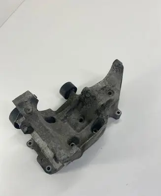 BMW 1 E81 E87 Generator/alternator bracket 7802637 73992010